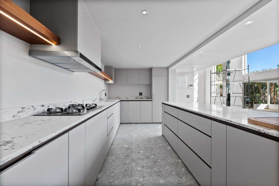 5 Bedroom Property for Sale in Camps Bay Western Cape